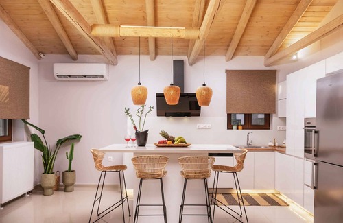 Kokinos Pirgos Villa | Cozy and luxurious house near the beach