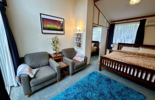 Dunedin Apartment | Cozy and quiet studio apartment with shared hot tub