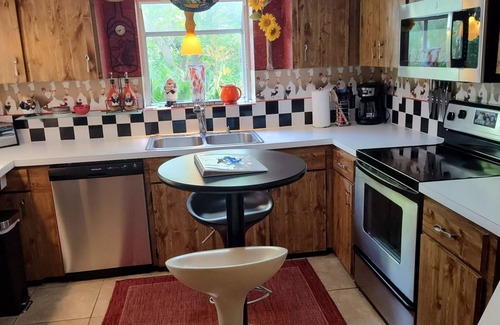 Dunedin Cottage | Cozy and roomy cottage