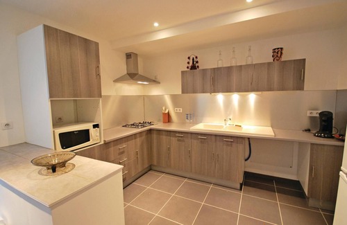 Six-Fours-les-Plages Apartment | Cozy apartment in Six Fours les Plages