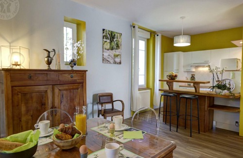 Andrezieux-Boutheon Apartment | Cozy apartment in Andrézieux-Bouthéon with private entrance