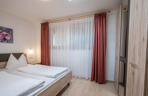 Mareta Apartment | Cozy Apartment Alpenaster with Mountain View, Wi-Fi, Sauna, Terrace & Balcony; Parking Available