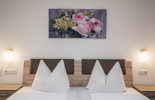 Mareta Apartment | Cozy Apartment Alpenaster with Mountain View, Wi-Fi, Sauna, Terrace & Balcony; Parking Available