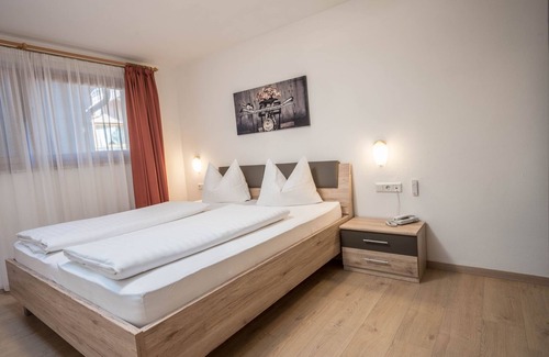 Mareta Apartment | Cozy Apartment Alpenaster with Mountain View, Wi-Fi, Sauna, Terrace & Balcony; Parking Available