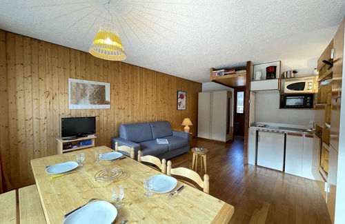 Saint-Chaffrey Apartment | Cozy apartment for 4 with private parking in Serre-Chevalier