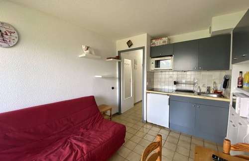 Cohennoz Apartment | Cozy apartment for 4, near slopes and shops