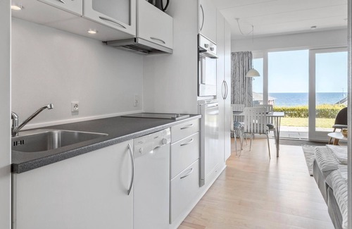 Sandkaas Apartment | Cozy apartment in Allinge with WiFi