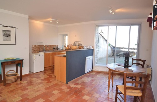 Bonnieux Apartment | Cozy apartment in Bonnieux with kitchen