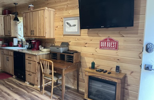 Mid America Apartment | Cozy apartment in Country setting. Close to Lake Hamilton and Hot Springs.