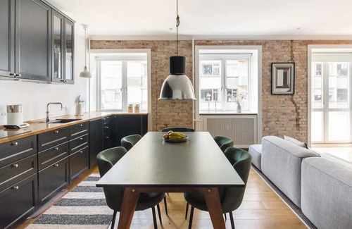Christianshavn Condo | Cozy apartment in Christianshavn with two balconies