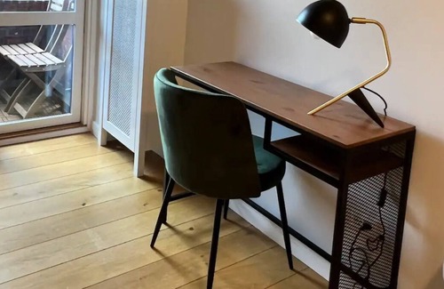 Christianshavn Condo | Cozy apartment in Christianshavn with two balconies