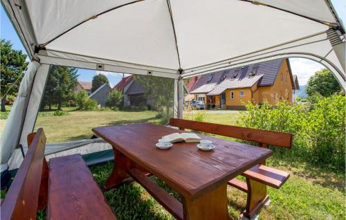 Vrata Apartment | Cozy Apartment In Fuzine With Kitchen