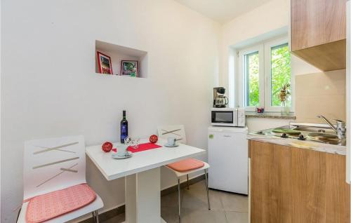 Baska Apartment | Cozy Apartment In Baska With Swimming Pool