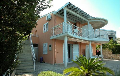 Lukovo Apartment | Cozy Apartment In Lukovo