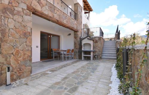 Castiadas Apartment | Cozy Apartment In Olia Speciosa