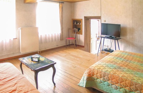 Plaine Apartment | Cozy Apartment In Plaine With Wifi