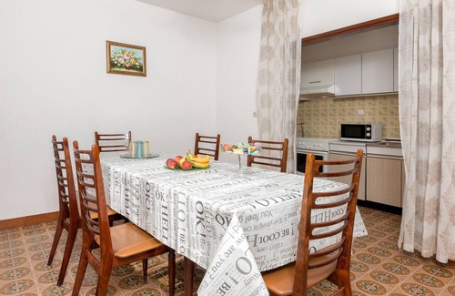 Vintijan Apartment | Cozy apartment in Pula with kitchen
