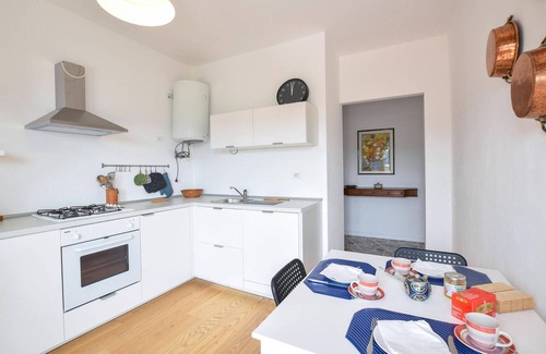 Salo Apartment | Cozy apartment in Salò with lake view