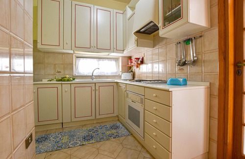 Trappeto Apartment | Cozy apartment in Trappeto with WiFi