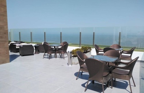 San Miguel House | Cozy apartment Near2the Airport SEAVIEW ROOFTOP