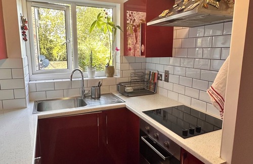 Higham Hill Apartment | Cozy Apartment near Victoria Line – 30 min to Central London
