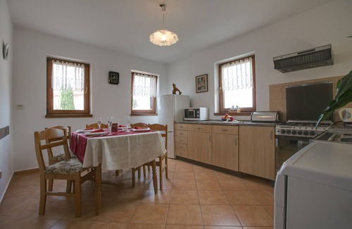 Stinjan Apartment | Cozy apartment only 500m from the beach