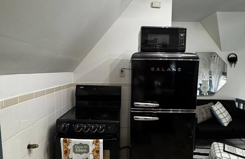 Getty Square Apartment | Cozy Apartment to Relax - Apartment "B"