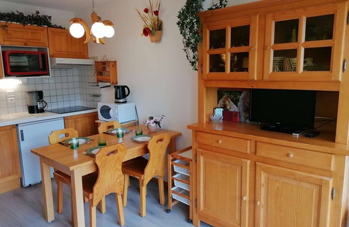 Le Grand-Bornand Apartment | Cozy apt for 5, 300m to slopes, parking, pets allowed