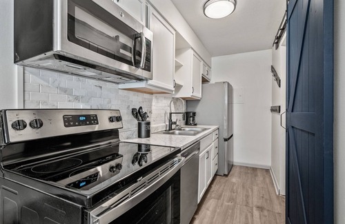 Beechmont Condo | Cozy Apt. Near Downtown!