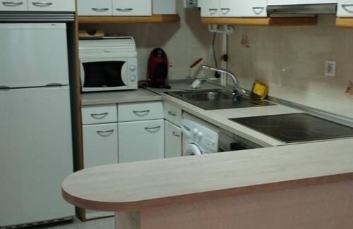 Jaca Apartment | Cozy Apt with Pool in Quiet Area Near Jaca Ice Palace - Parking Included