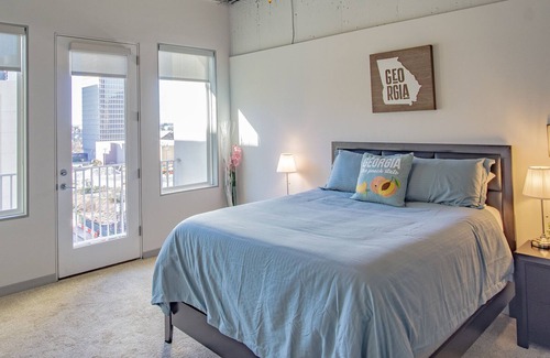 SoNo Apartment | Cozy Atlanta 2BR with Balcony