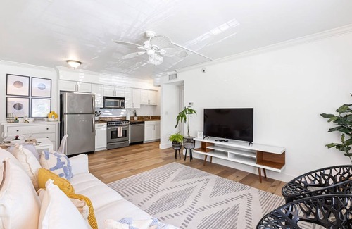 Hendricks and Venice Isles Apartment | Cozy Beach Apt Las Olas Blvd