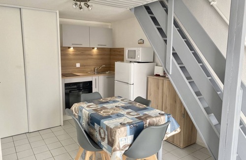 Bretignolles-sur-Mer House | Cozy Beachside Cottage, 300m from Marais Girard Beach, Renovated Kitchen, Pet Friendly