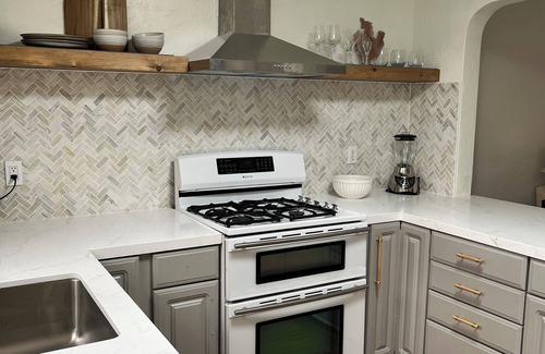 Eastside Santa Cruz House | COZY BEACH HOUSE plus GUEST HOUSE neach unit 2 guests PET FRIENDLY