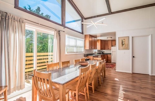 Pawleys Island House | Cozy Beach House Steps from the Shore: 4 Bedroom