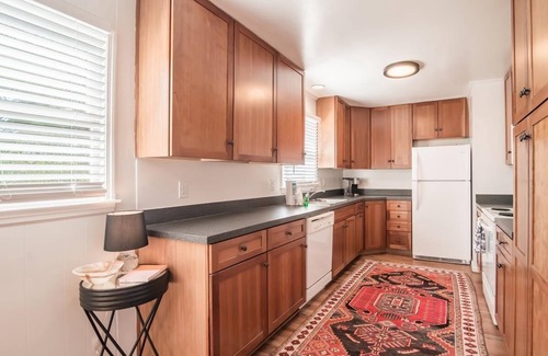 Pawleys Island House | Cozy Beach House Steps from the Shore: 4 Bedroom