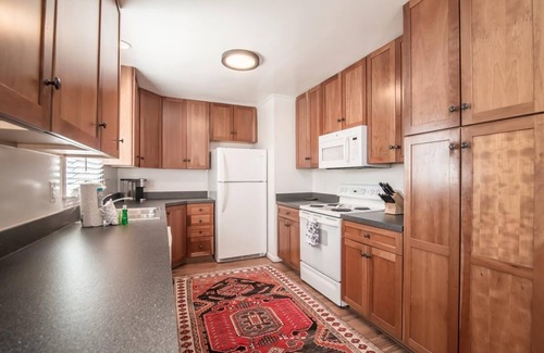 Pawleys Island House | Cozy Beach House Steps from the Shore: 4 Bedroom