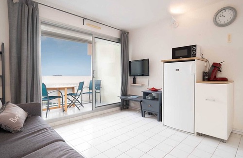 Agde Apartment | Cozy Beachside Apartment in Agde