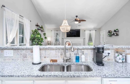 Cary House | Cozy Boho Kildaire Farms Home- near Downtown