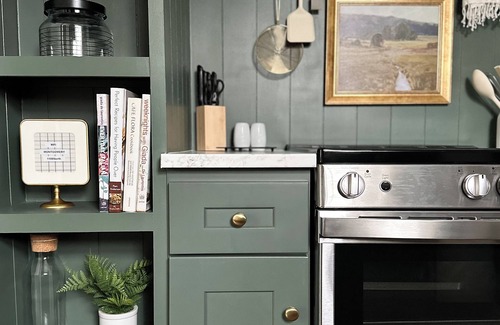 Bremerton House | Cozy Bremerton Bungalow: Modern Comforts, Perfect Location!