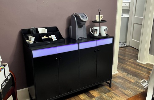 Springfield House | Cozy Bungalow near downtown and Wittenberg