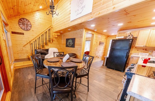 Roan Mountain Cabin | Cozy Cabin #2 - 4 Wheel Drive highly recommended during Winter