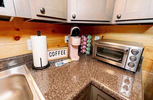 Roan Mountain Cabin | Cozy Cabin #3 - 4 Wheel Drive Needed During Winter