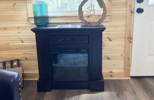 Rockwell Cabin | Cozy Cabin 4 - A Romantic Forest Retreat