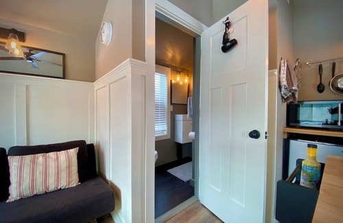 Gallupville Cabin | Cozy cabin in enchanting Schoharie with WiFi, AC