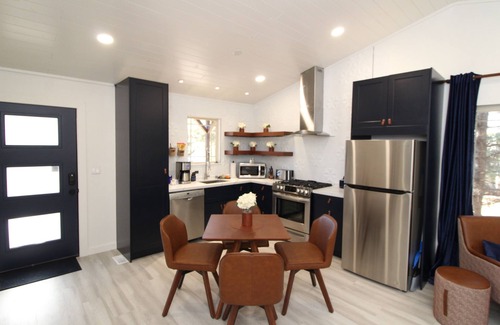 Angel Fire Cabin | Cozy cabin, king bed, fire pit, A/C, remodeled