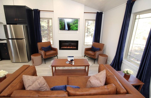 Angel Fire Cabin | Cozy cabin, king bed, fire pit, A/C, remodeled