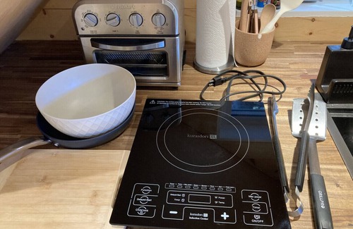 Dwight Cabin | Cozy Cabin on Oxtongue River; Wolf Cottage