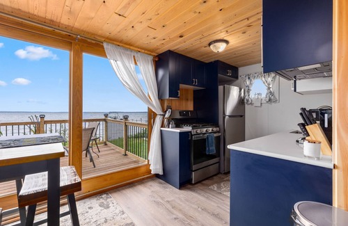 Brainerd Cabin | Cozy cabin steps from the lake!