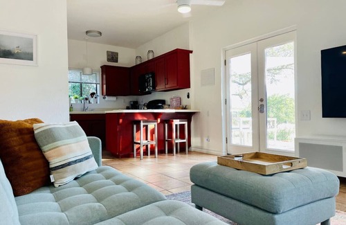 Dripping Springs Apartment | Cozy Cabin w Pvt Heated Pool Under Epic TX Stars